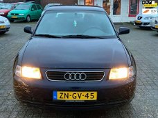 Audi A3 - 1.6 Attraction AUTOMAAT Peter Mulder JR Emmer-Compascuum