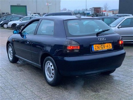 Audi A3 - 1.6 Attraction AUTOMAAT Peter Mulder JR Emmer-Compascuum - 1