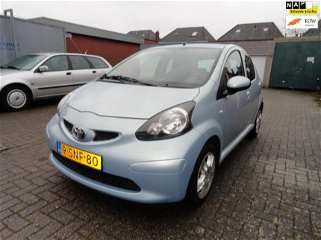 Toyota Aygo - 1.0-12V 5 DRS AIRCO - 1