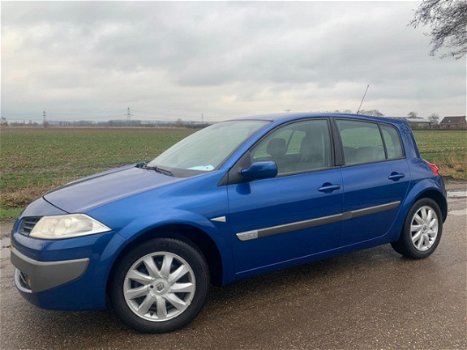 Renault Mégane - 1.6-16V Dynamique Comfort / 120.000km nap 5drs - 1