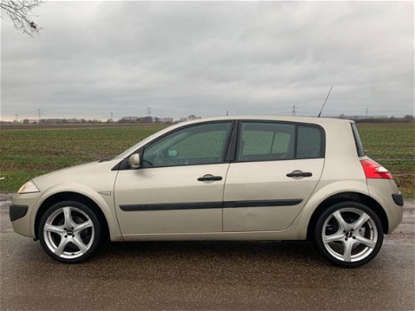 Renault Mégane - 1.6-16V Tech Line 2007 - 5 drs 120.000km - 1