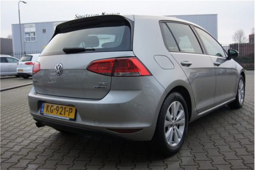 Volkswagen Golf - 1.0 TSI Comfortline Navigatie, Clima - 1