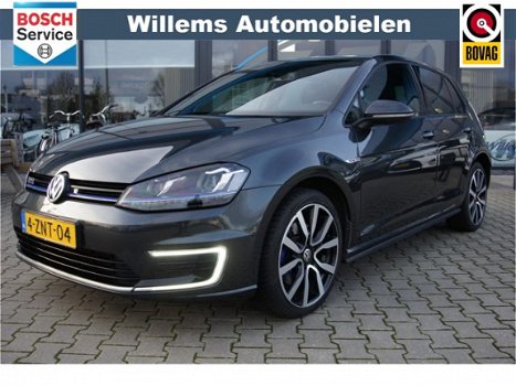 Volkswagen Golf - 1.4 TSI GTE 18 inch Serron, Executive Plus Pakk - 1