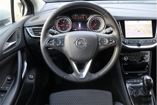 Opel Astra - 150pk Turbo Innovation (AGR/NAV./NL AUTO) - 1