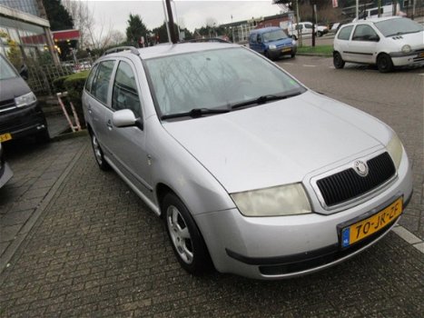 Skoda Fabia Combi - 1.4 Comfort rijd goed door inruil verkregen - 1