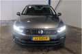 Volkswagen Passat Variant - 1.6 TDI Highline R-Line, Automaat - N.A.P. Airco, Cruise, Navi, PDC, Tre - 1 - Thumbnail