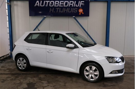 Skoda Fabia - 1.0 Style - Airco, Cruise, PDC, Trekhaak - 1