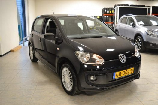 Volkswagen Up! - 1.0 high up | Fender Soundsystem | LM Velgen | PDC | DAB+ - 1