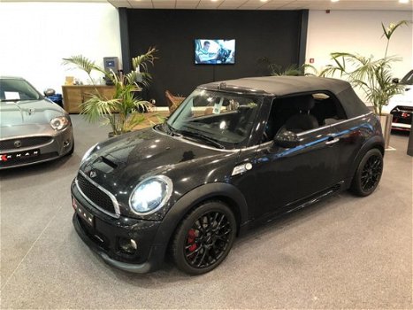 Mini Mini Cabrio - 1.6 John Cooper Works *ACTIE* | CABRIO | LEDER | BI XENON | NAVI | STOELVERWARMIN - 1