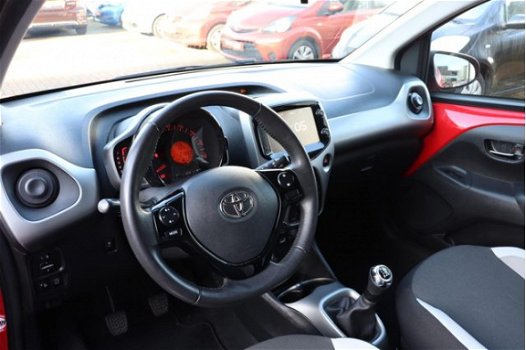 Toyota Aygo - 1.0 VVT-i x-play Design Dak - 1