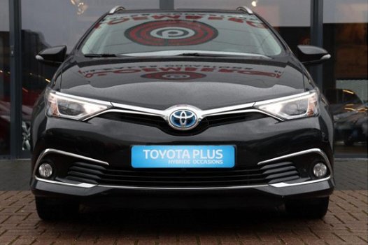 Toyota Auris Touring Sports - 1.8 Hybrid Executive 17 Inch - 1