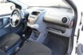 Toyota Aygo - 1.0-12V Cool AIRCO / 5-DEURS / NIEUWE APK - 1 - Thumbnail