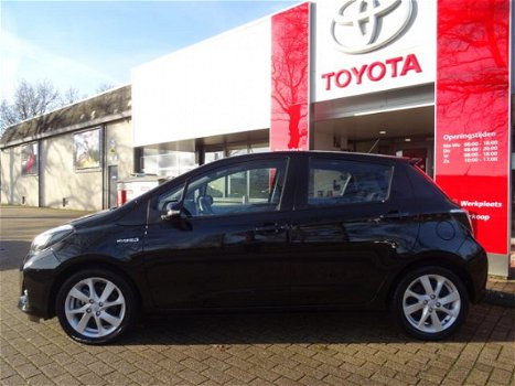 Toyota Yaris - 1.5 Full Hybrid Dynamic / Panoramadak / Navigatie / Parkeercamera / Climate Control / - 1