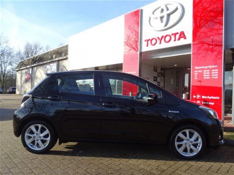 Toyota Yaris - 1.5 Full Hybrid Dynamic / Panoramadak / Navigatie / Parkeercamera / Climate Control / - 1