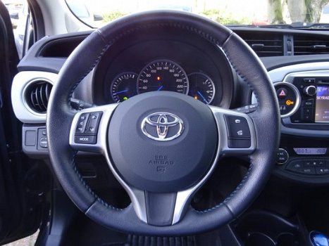 Toyota Yaris - 1.5 Full Hybrid Dynamic / Panoramadak / Navigatie / Parkeercamera / Climate Control / - 1