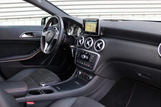 Mercedes-Benz A-klasse - A200 CDI Aut7 AMG Night-Pakket Navi Panoramadak Stoelverw. 2014 - 1