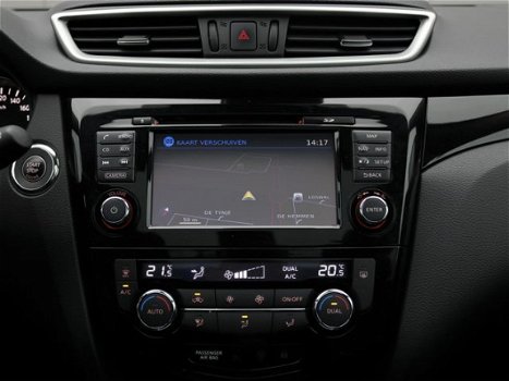 Nissan Qashqai - 1.2 Connect Edition | Trekhaak | Navigatie | Panodak | Dakrails | Climate control | - 1