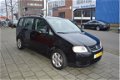 Volkswagen Touran - 1.9 TDI Business 5Drs I Airco I Sport velgen I Dealer onderhouden - 1 - Thumbnail