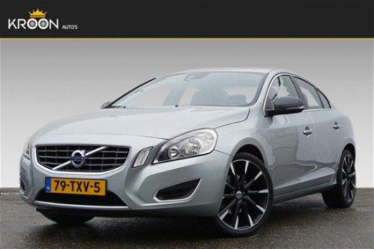 Volvo S60 - 1.6 T3 Momentum Leder Navi 18