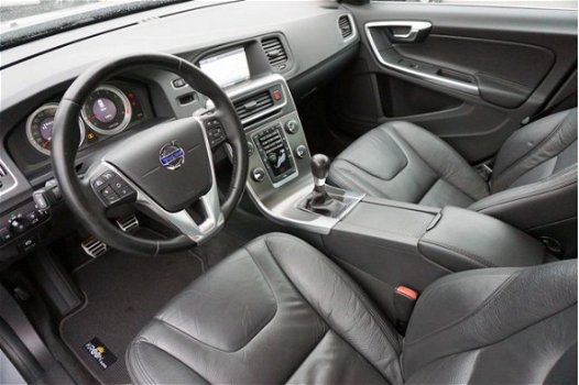 Volvo S60 - 1.6 T3 Momentum Leder Navi 18