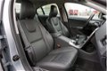 Volvo S60 - 1.6 T3 Momentum Leder Navi 18