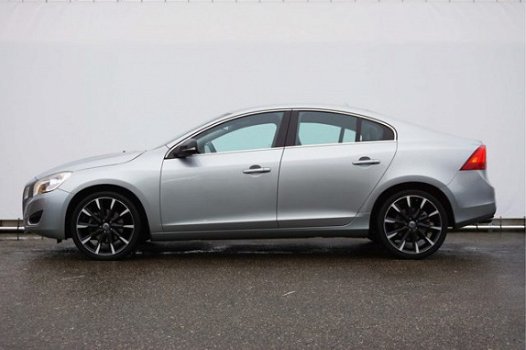 Volvo S60 - 1.6 T3 Momentum Leder Navi 18