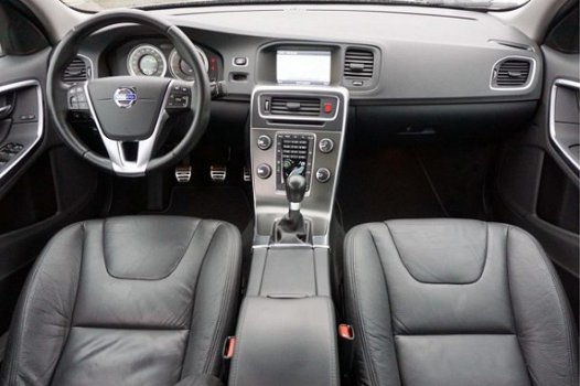 Volvo S60 - 1.6 T3 Momentum Leder Navi 18