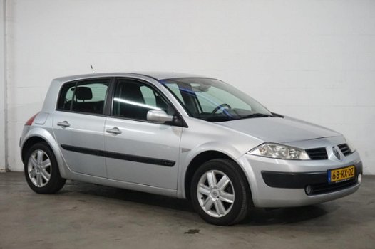 Renault Mégane - 1.4-16V Tech Road ✔ Airco ✔ Mooie Auto ☎ - 1