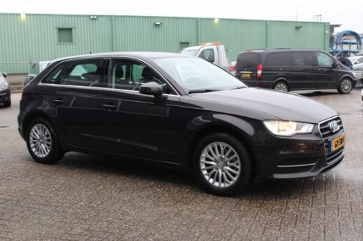 Audi A3 Sportback - 1.2 TFSI Ambiente Pro Line (111pk) AUTOMAAT /Navi /Climat /Cruise /Elek. pakket - 1