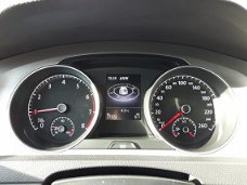 Volkswagen Golf - 1.0 TSI Business Edition Connected
