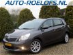 Toyota Verso - 1.6 VVT-i / 7 Persoons / Navi / Panoramadak - 1 - Thumbnail