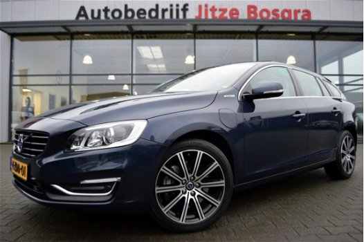 Volvo V60 - 2.4 D6 AWD Plug-In Hybrid Summum Zwart Leder, Schuif/Kanteldak, Standkachel, Xenon, Elek - 1