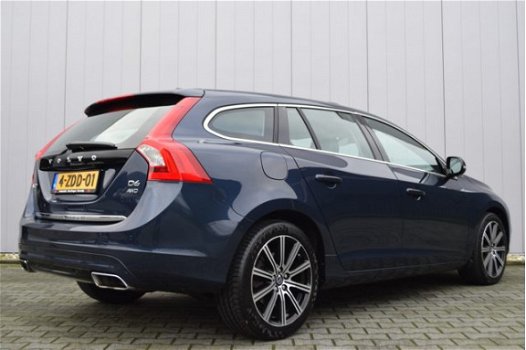 Volvo V60 - 2.4 D6 AWD Plug-In Hybrid Summum Zwart Leder, Schuif/Kanteldak, Standkachel, Xenon, Elek - 1