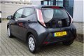 Toyota Aygo - 1.0 VVT-i x-now AIRCO El. RAMEN - 1 - Thumbnail