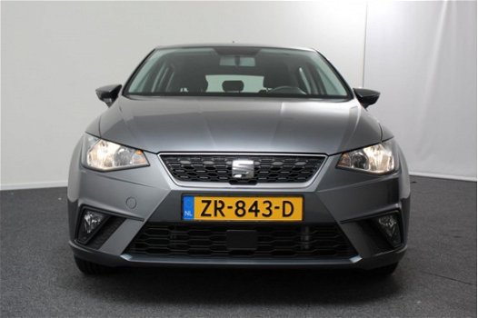 Seat Ibiza - 1.0 MPI Style (E.c.c. Airco/Blue tooth/Cruise control/LMV/Navigatie dmv Full Link) - 1