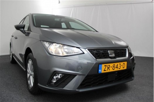 Seat Ibiza - 1.0 MPI Style (E.c.c. Airco/Blue tooth/Cruise control/LMV/Navigatie dmv Full Link) - 1