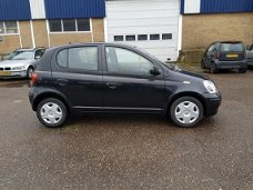 Toyota Yaris - 1.0 VVT-i S-Line