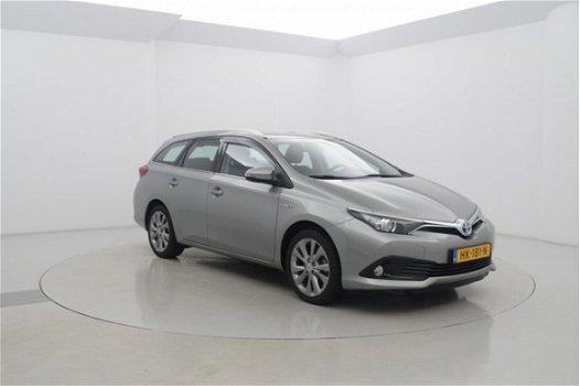 Toyota Auris - TS 1.8 Hybrid Aspiration Automaat - 1