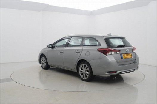 Toyota Auris - TS 1.8 Hybrid Aspiration Automaat - 1