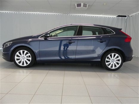 Volvo V40 - 1.6 T4 Summum Navi | Clima | Leer |Pdc 180pk Automaat - 1