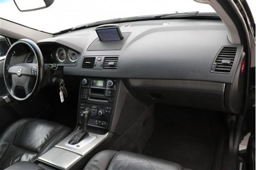Volvo XC90 - 2.4 D5 AWD Limited Edition | GRIJS KENTEKEN | Leder | Xenon - 1