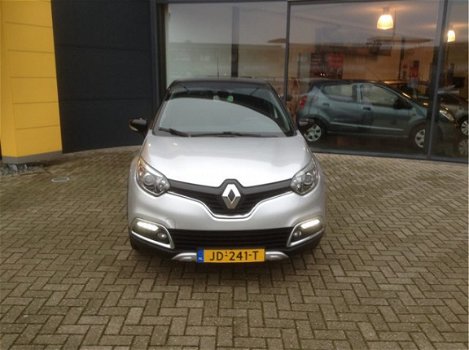 Renault Captur - 1.2 TCe Xmod Automaat | Trekhaak | Navigatie| Leren bekleding | Stoelverwarming Nie - 1