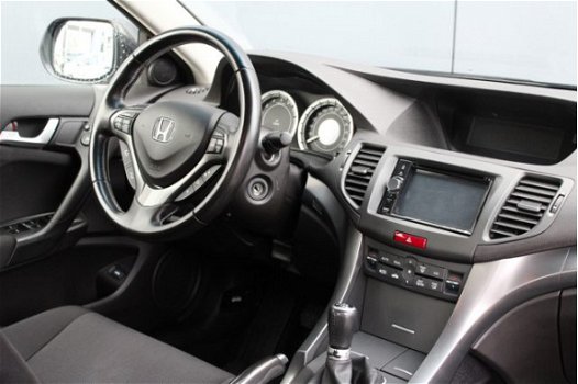 Honda Accord - 2.0 Elegance | Unieke km-stand | Nieuw model | Navigatie | Camera | Trekhaak | - 1