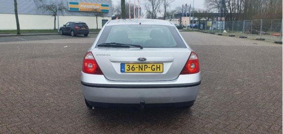 Ford Mondeo - 2.0-16V First Edition | Nieuwstaat - 1