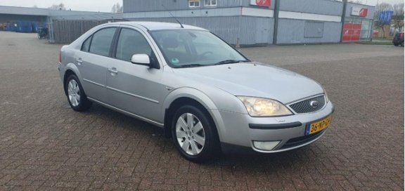 Ford Mondeo - 2.0-16V First Edition | Nieuwstaat - 1