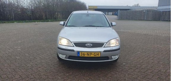 Ford Mondeo - 2.0-16V First Edition | Nieuwstaat - 1