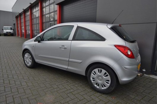 Opel Corsa - 1.2-16V Enjoy - 1