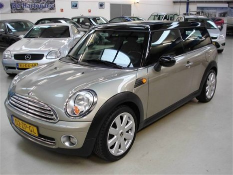 Mini Mini Clubman - Cooper 1.6i-120pk - 1