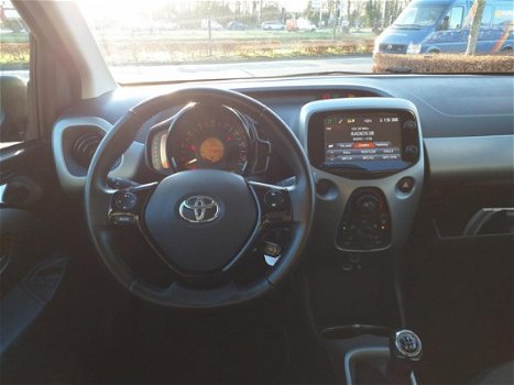 Toyota Aygo - 1.0 VVT-i x-play - 1