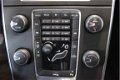 Volvo V60 - 1.6 T3 Kinetic Business Pack - 1 - Thumbnail